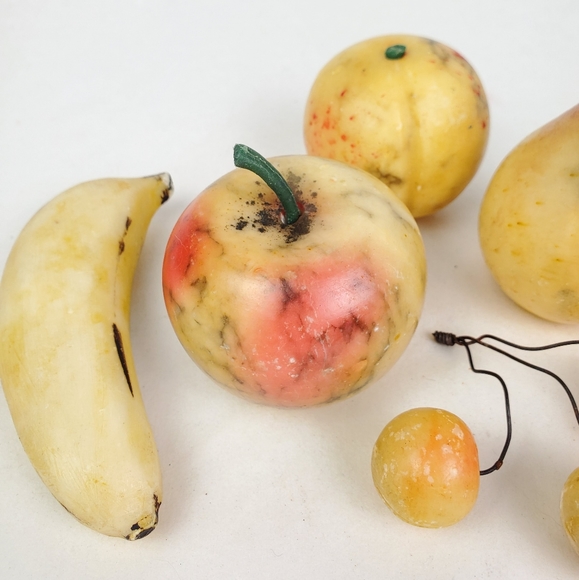 MCM Alabaster hand carved decorative fruit set - Picture 3 of 9